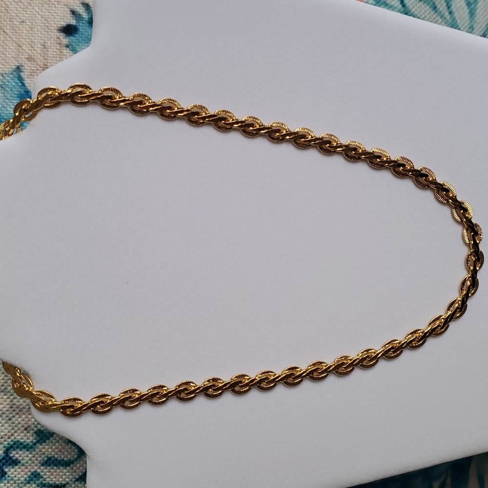 Vintage 80's Goldtone Link Chain - Picture 3 of 15